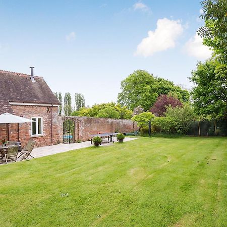 Coach House Villa Wareham Bagian luar foto