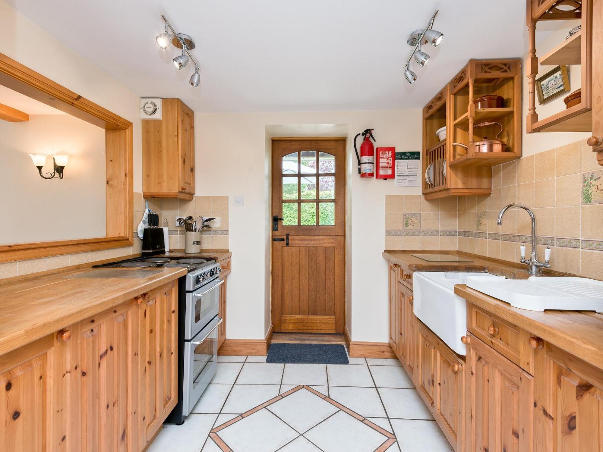 Coach House Villa Wareham Bagian luar foto